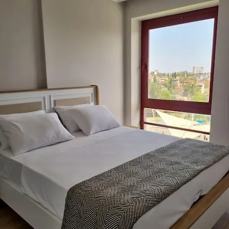 Royal Homes 401 Hotel